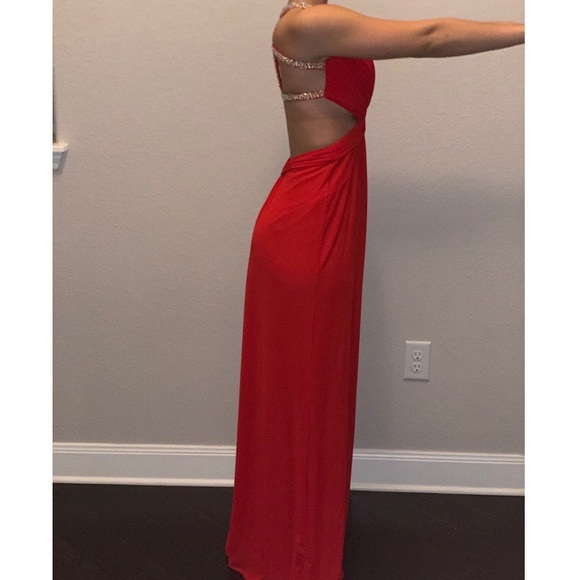 Prom dress - Picture 2 of 3